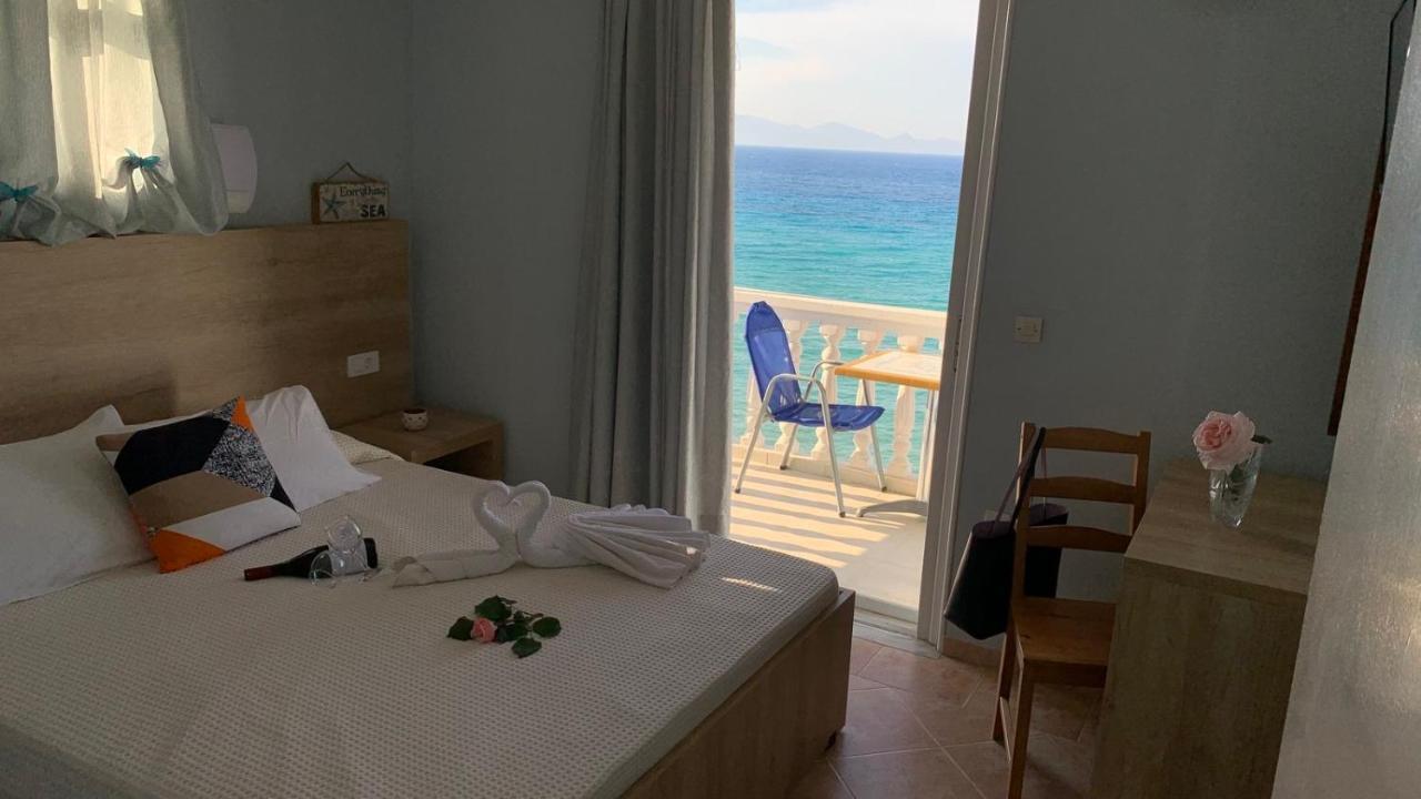 Clear Horizon Aparthotel Amoudi Bagian luar foto