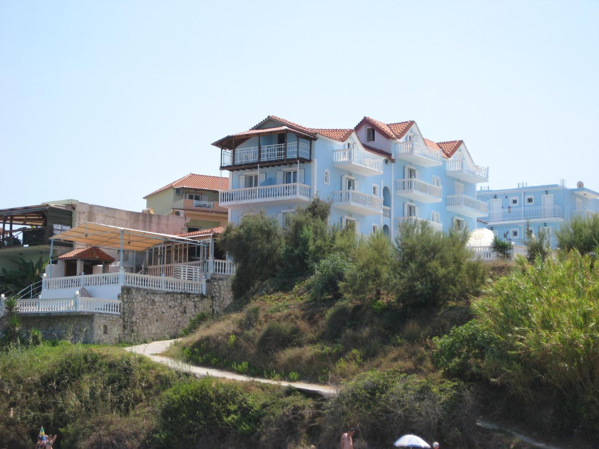 Clear Horizon Aparthotel Amoudi Bagian luar foto