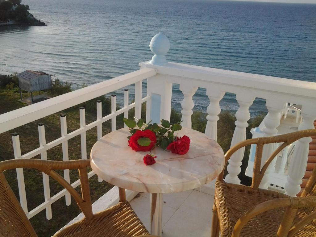 Clear Horizon Aparthotel Amoudi Ruang foto