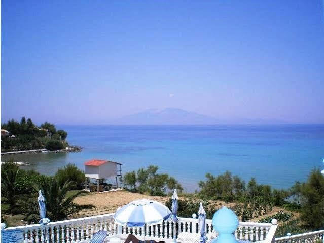 Clear Horizon Aparthotel Amoudi Bagian luar foto